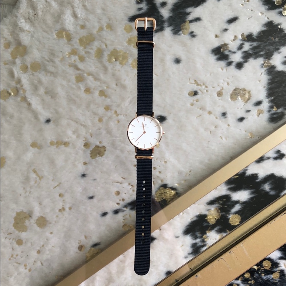Daniel Wellington Classic Petite Cornwall 28mm